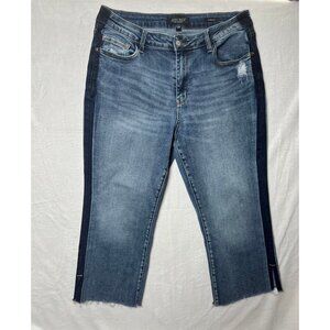 Judy Blue 18W High Waist Side Seam Contrast Darker Denim Straight Raw Hem Capri